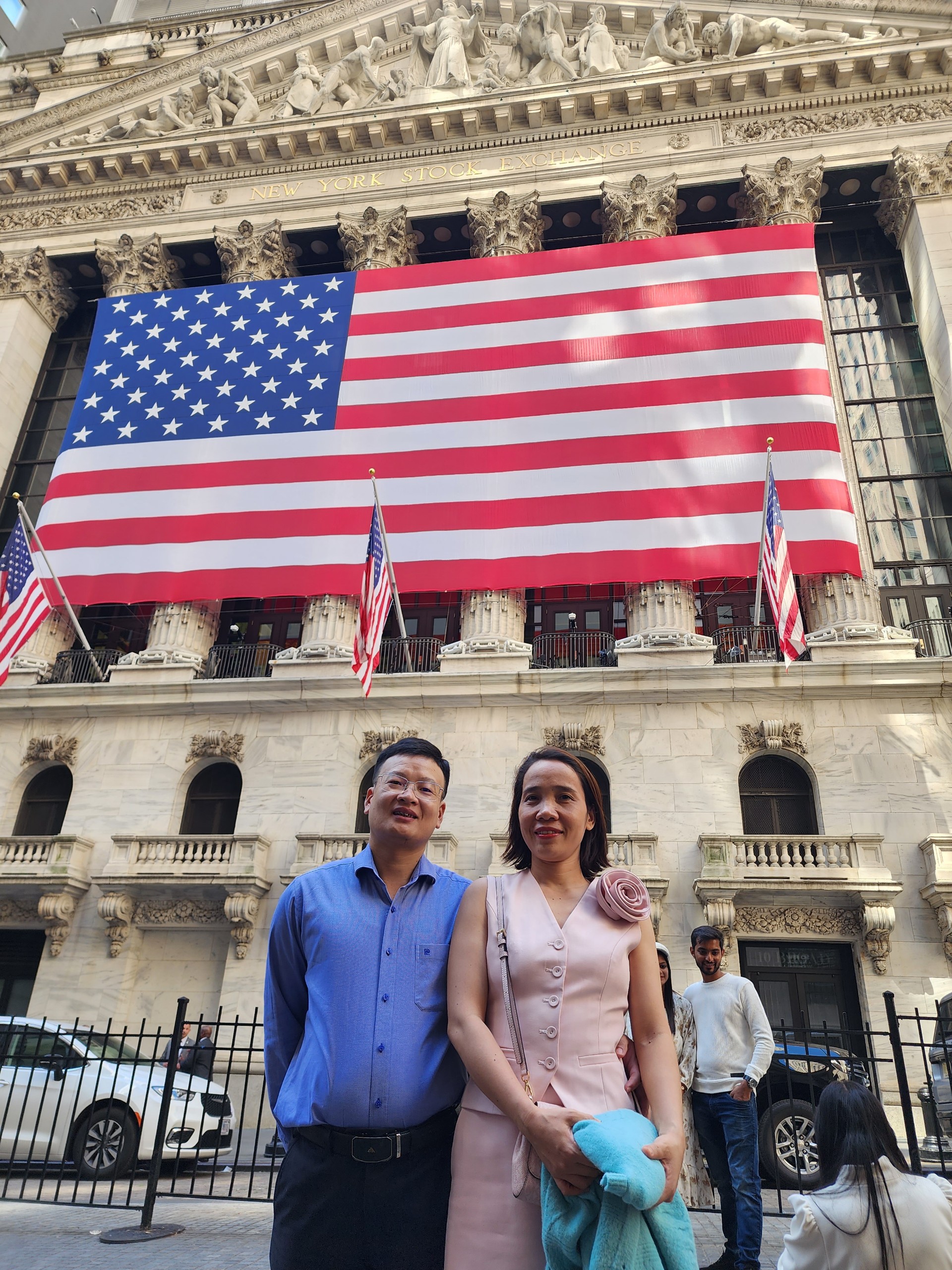 Vợ Chồng Chị Nhung